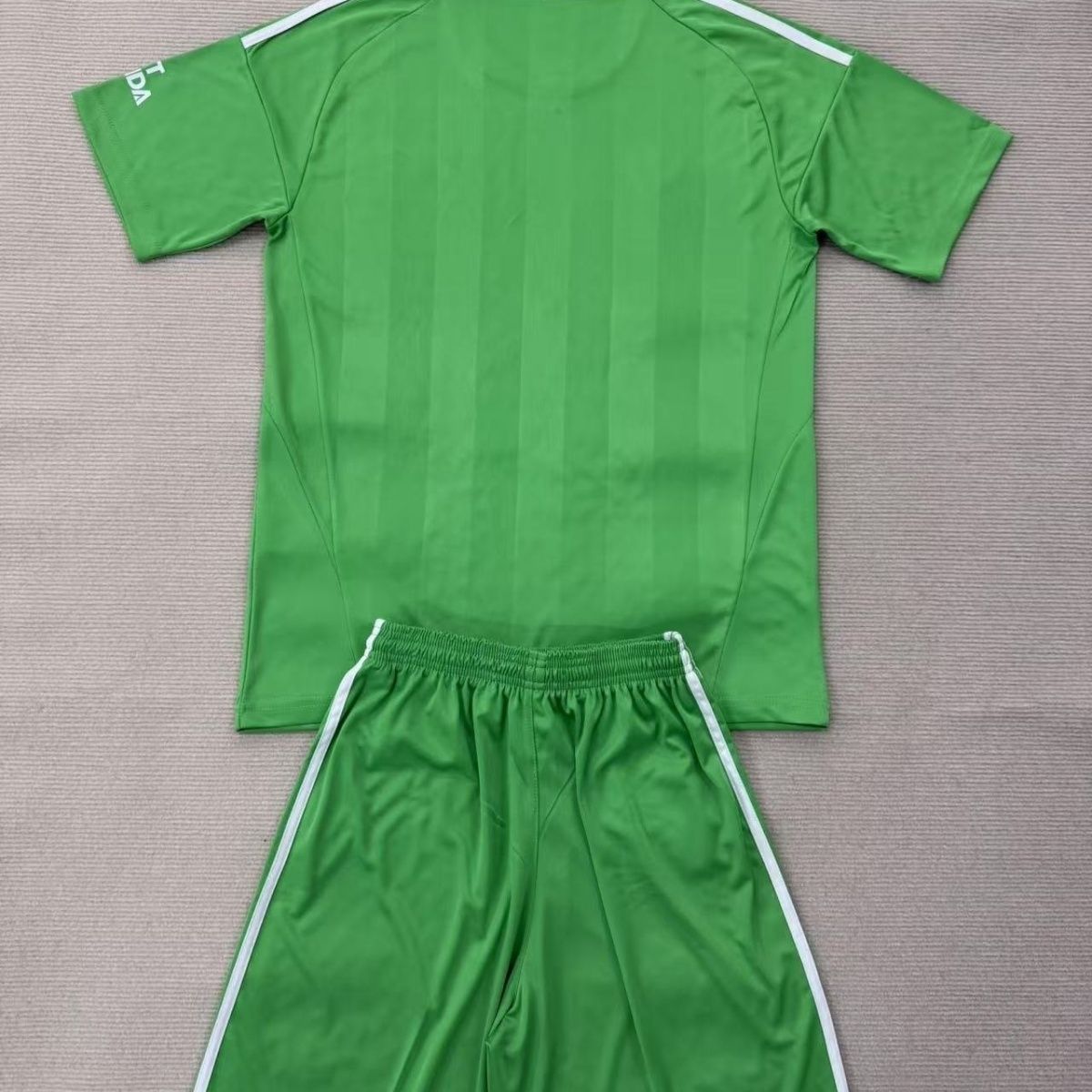 Arsenal Goalkeeper Jersey Kit 25/26