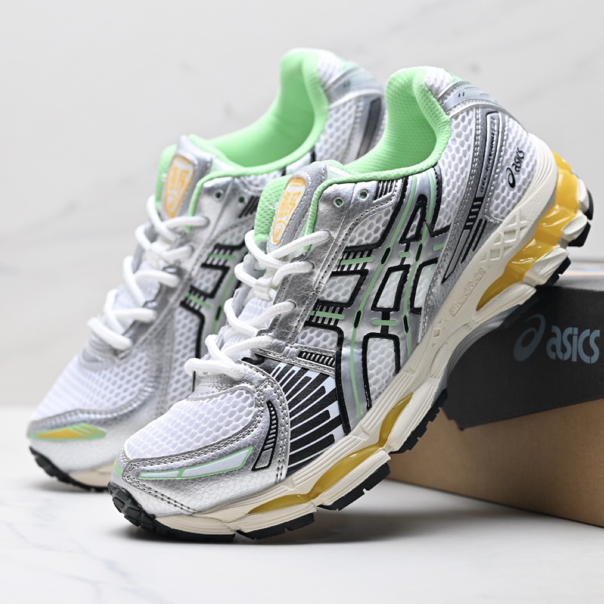 ASICS Gel-Kayano 12.1