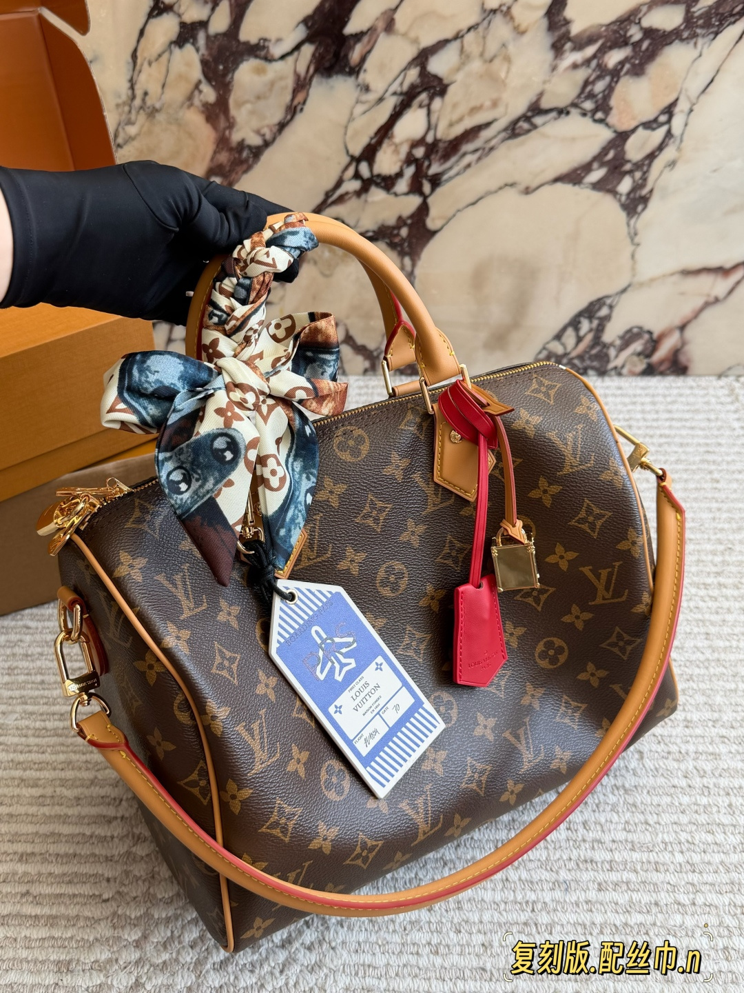 Louis Vuitton Speedy 30
