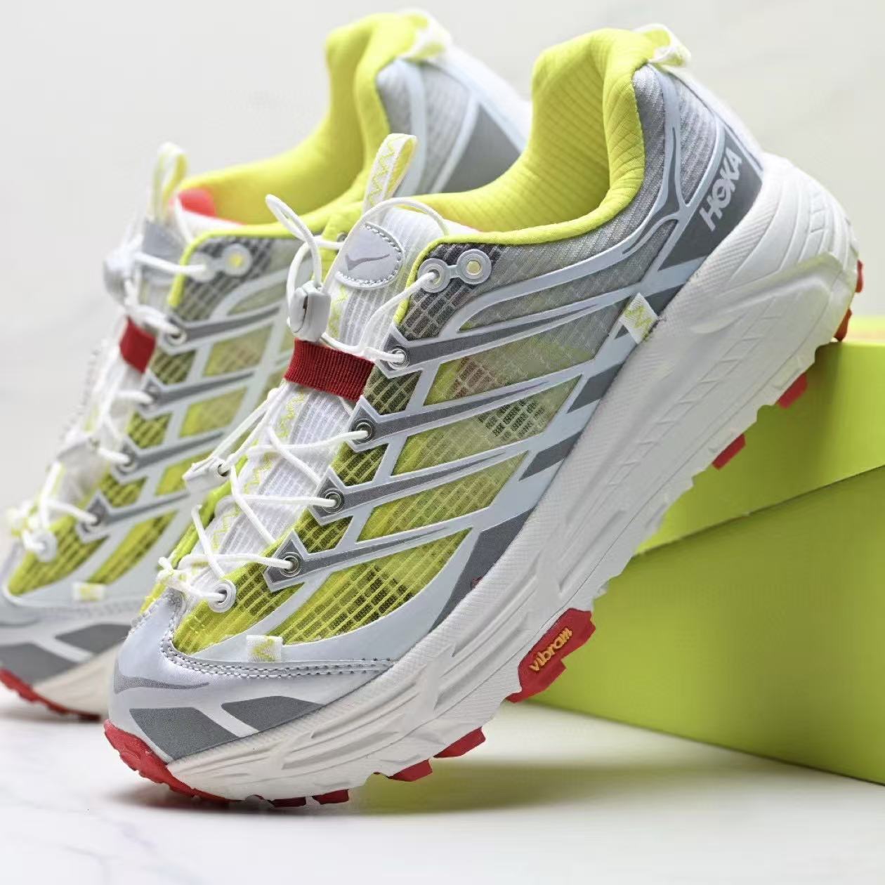 HOKA Mafate Three 2