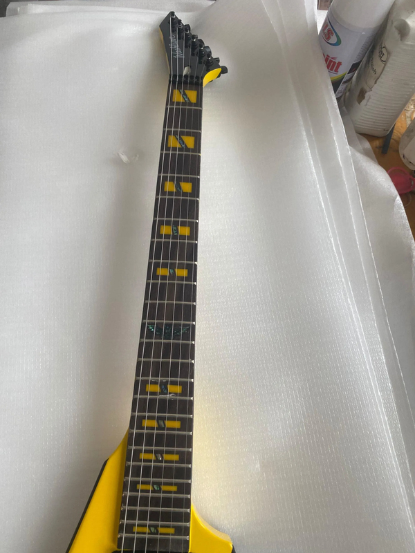 RARE Wash Parallaxe V260 Michael Sweet Electric Guitar Black Yellow Stripe