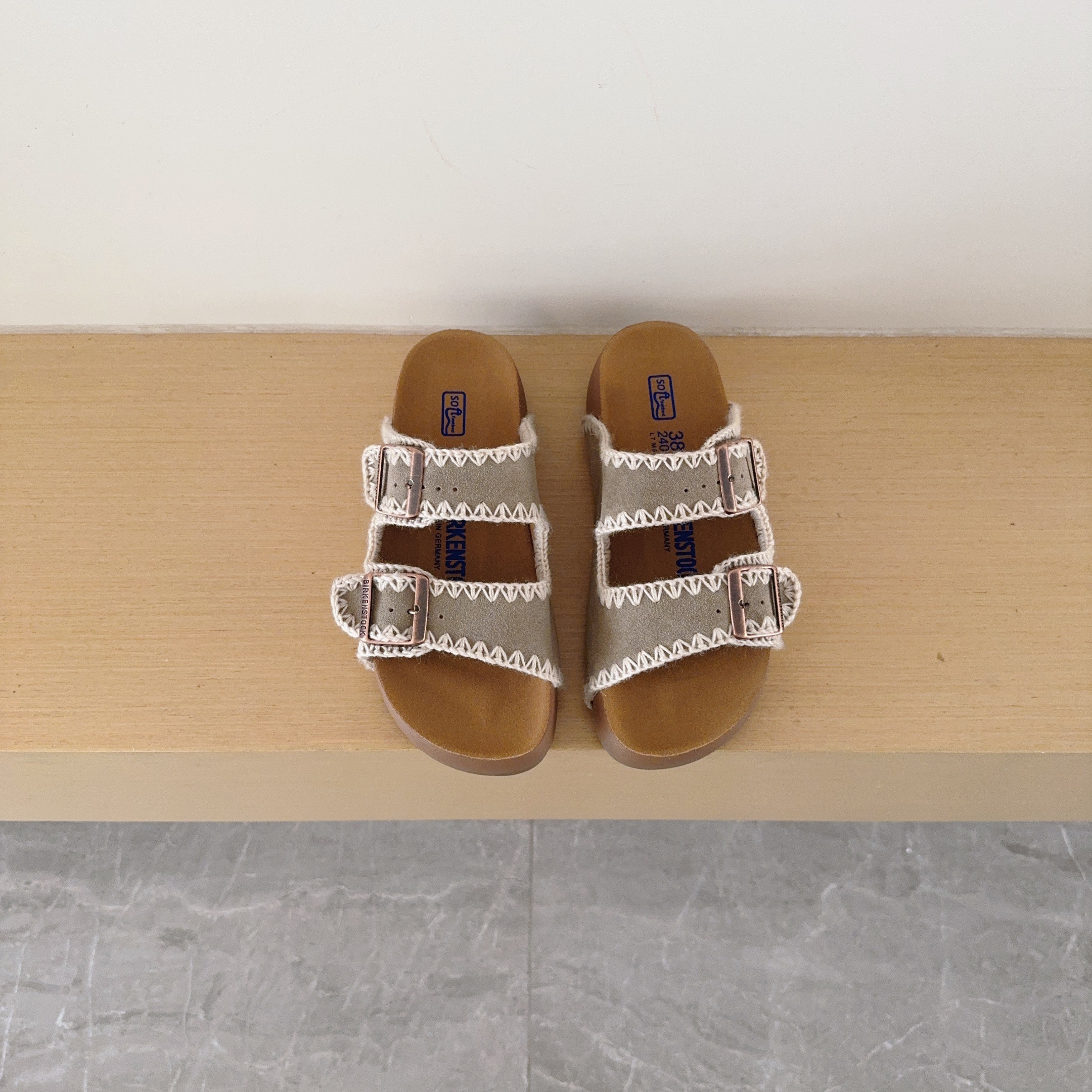 UGG Footwear Style 057