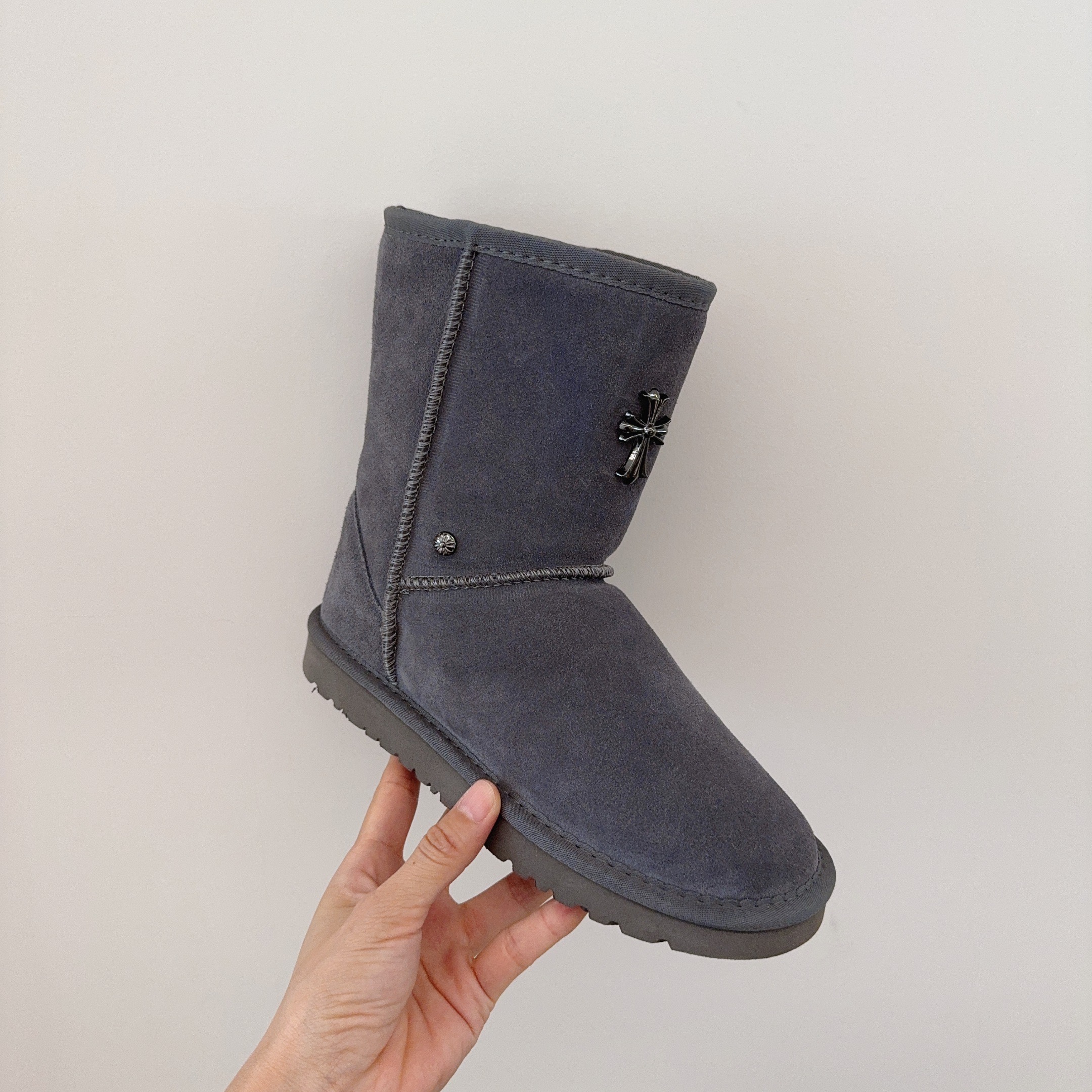 UGG Kids 5825 Mid-Calf Boots Cross Motif