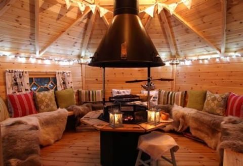 BBQ Grill Hut