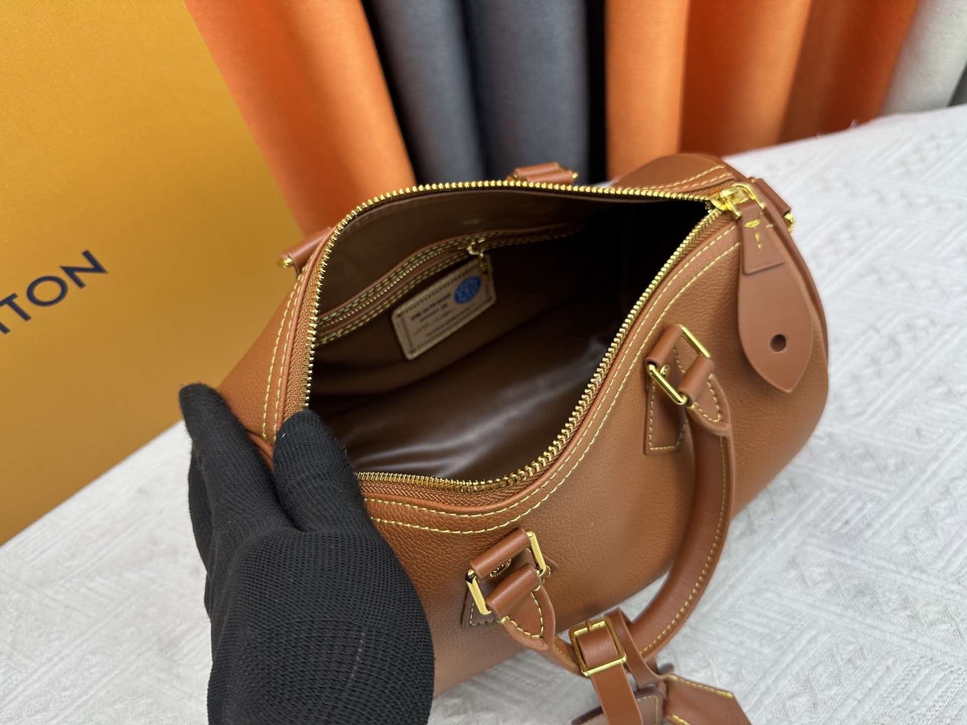 Louis Vuitton Speedy P9 Bandoulière 40 bag