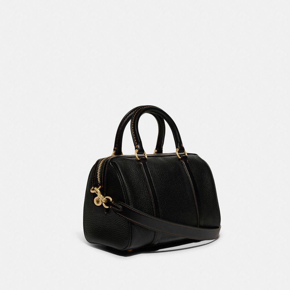 COAthtCH Classic handbags