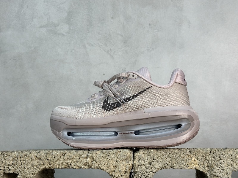 Nike Vomero Premium