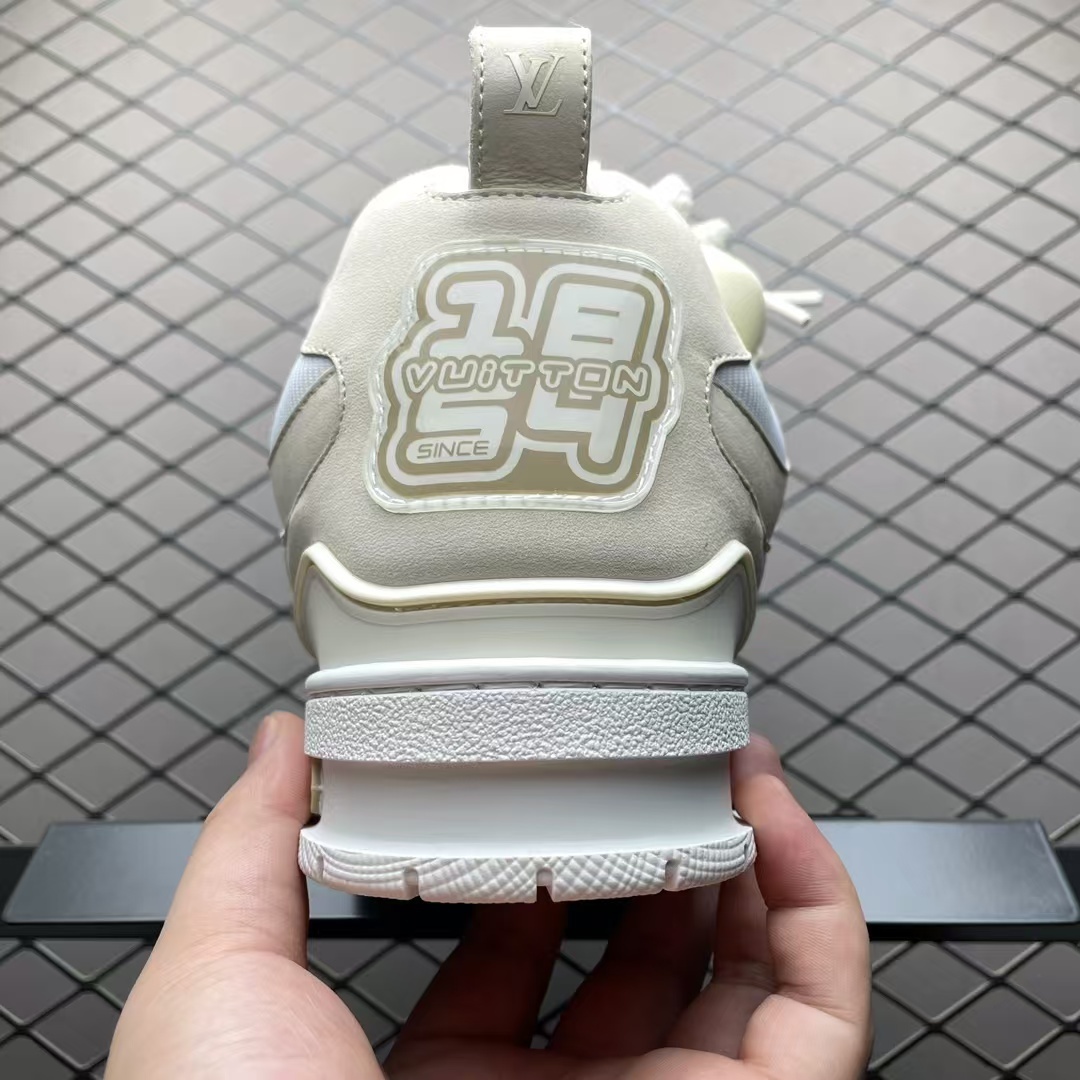 Louis Vuitton Skate Beige