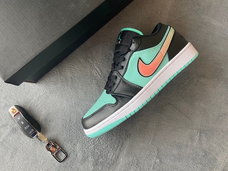 Jordan 1 Low SE Tropical Twist CK3022-301