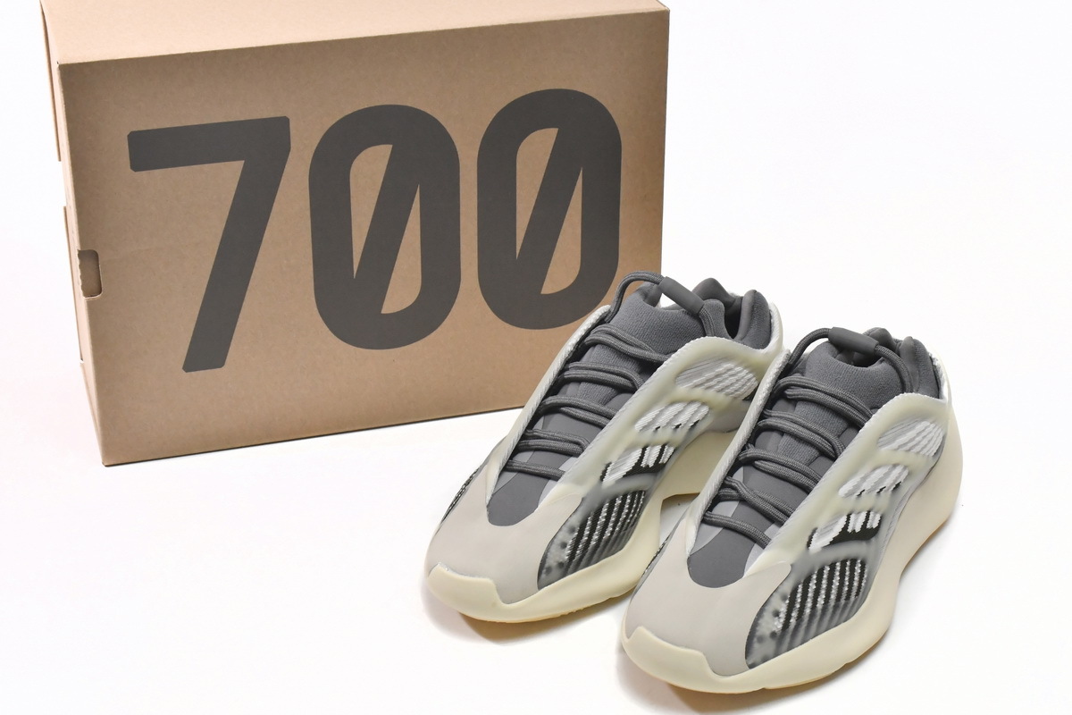 adidas Yeezy 700 V3 Fade Salt ID1674