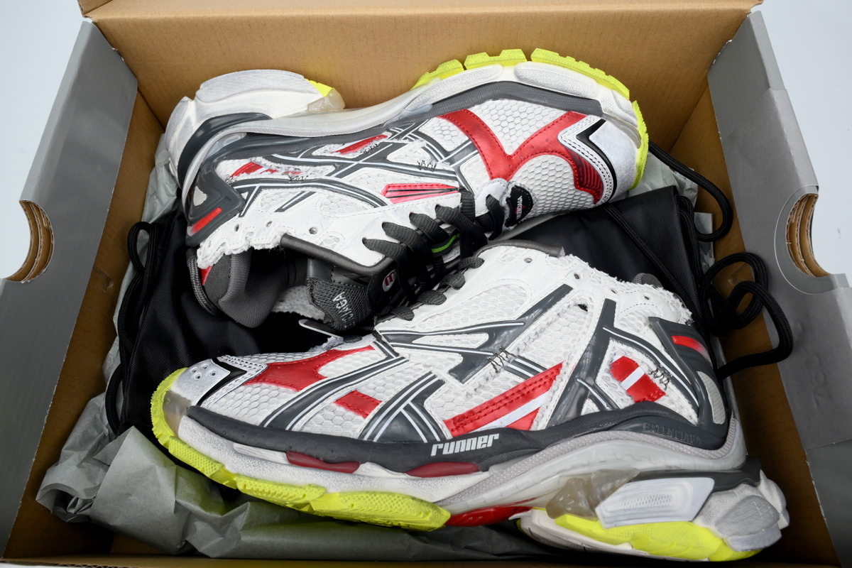 Balenciaga Runner White Black and Red 677402 W3RB2 9167