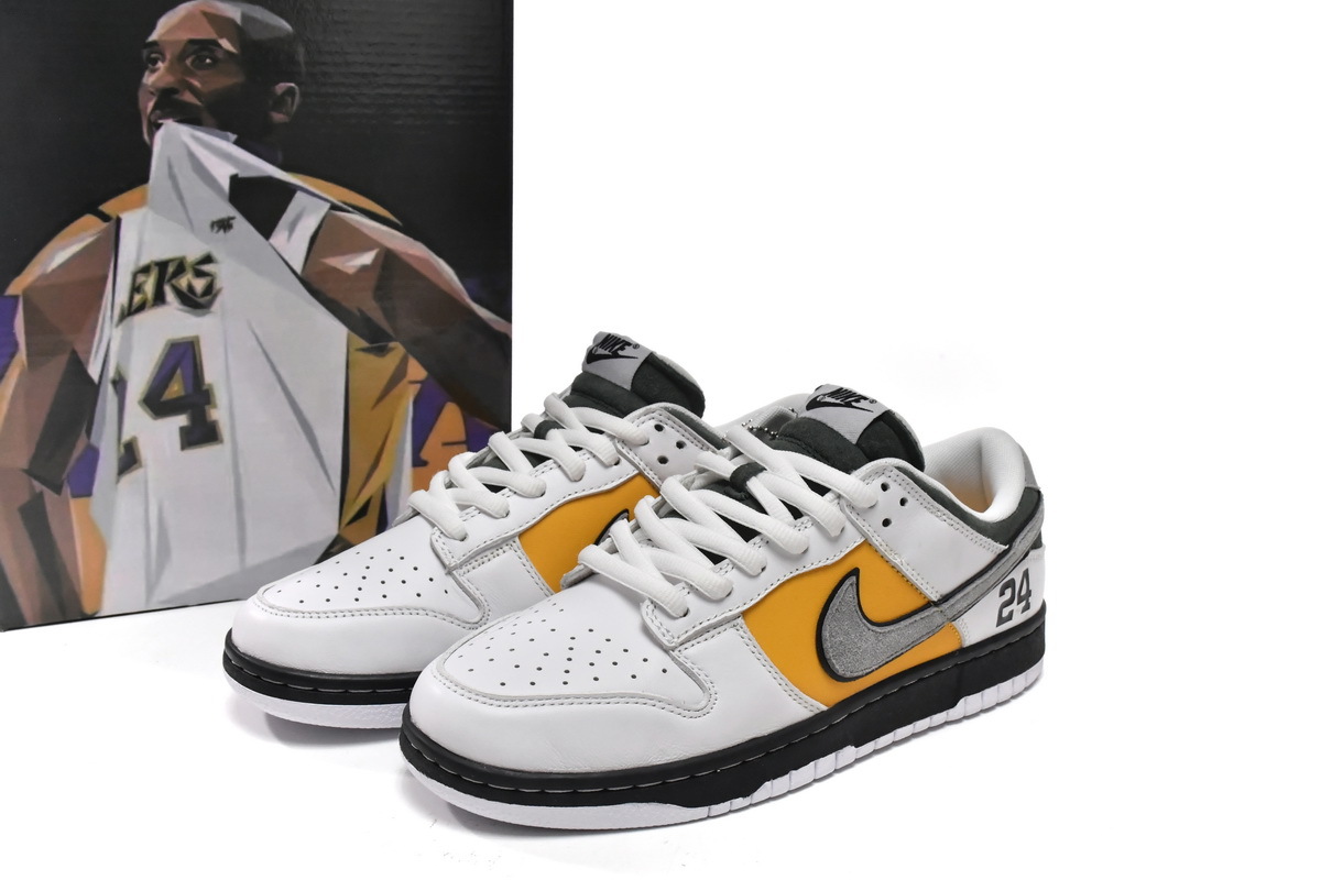 Otomo Katsuhiro x Nike SB Dunk Low Pro Kobe LF2428-001