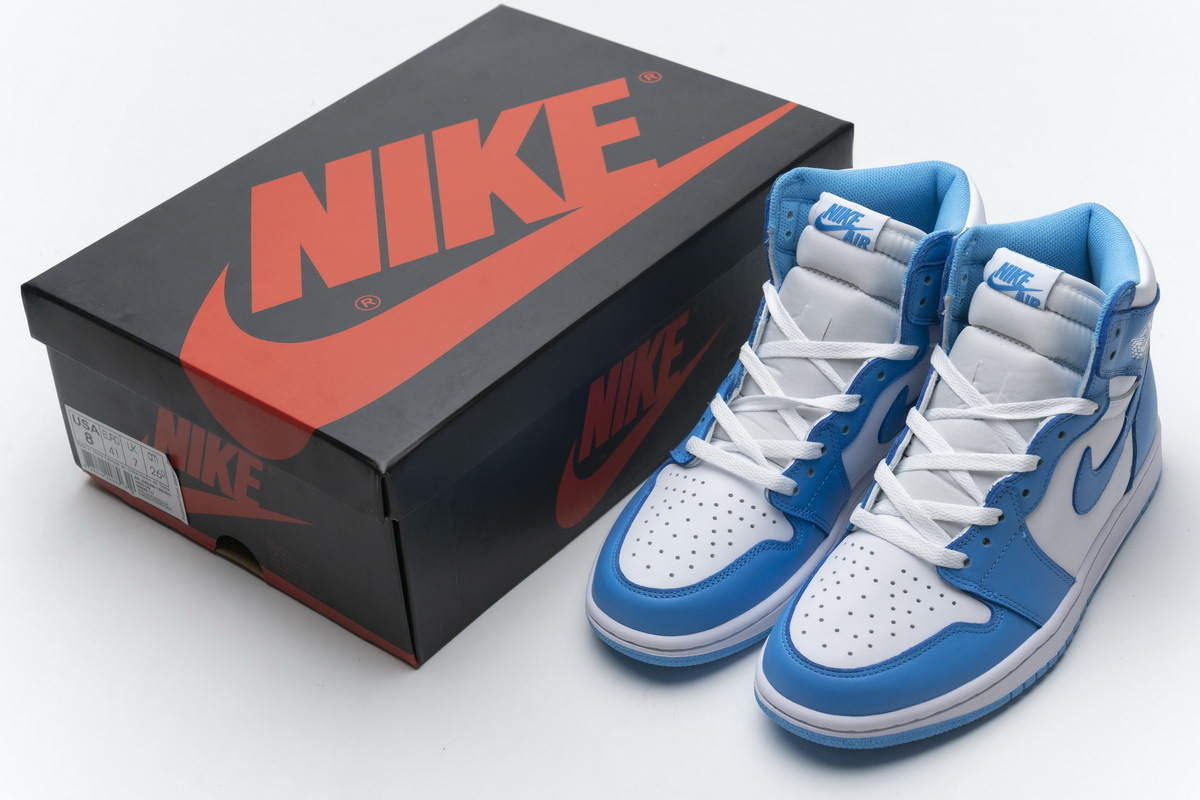 Air Jordan 1 Retro UNC 555088-117