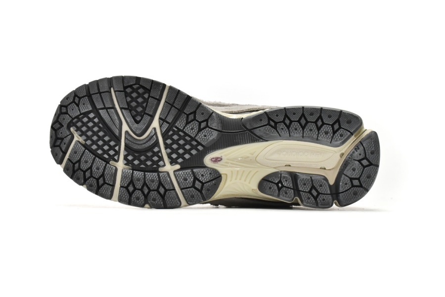 New Balance 2002R Protection Pack Rain Cloud M2002RDA