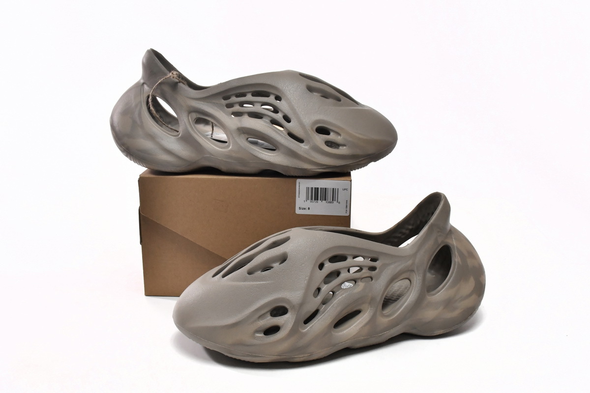 adidas Yeezy Foam Runner Stone Sage GX4472