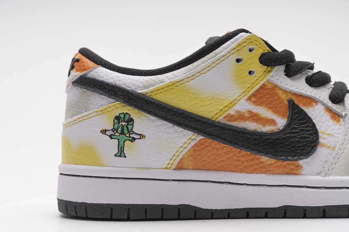 Nike SB Dunk Low Pro QS BQ6832-101