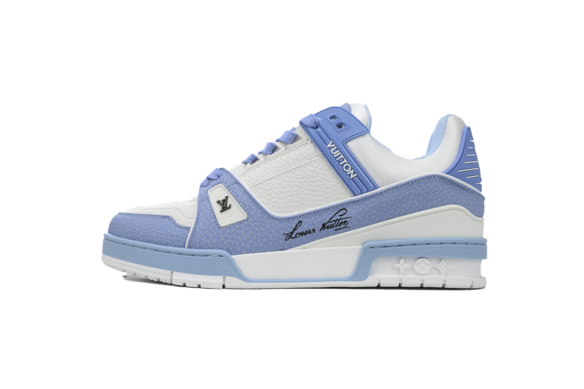 Louis Vuitton Trainer Sneaker In Blue