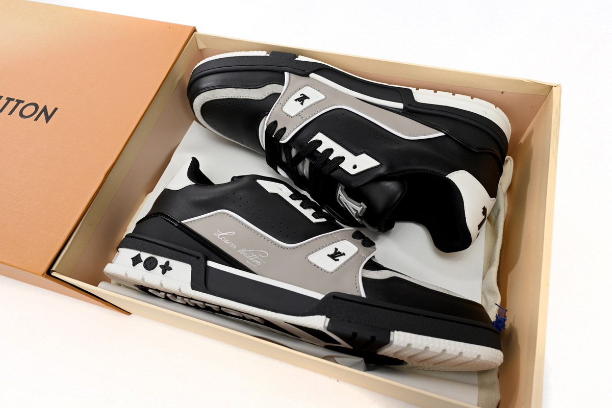Louis Vuitton Trainer Cowboy Black Gray 1AAHS2