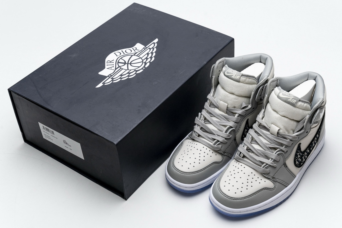 Jordan 1 Retro High Dior CN8607-002