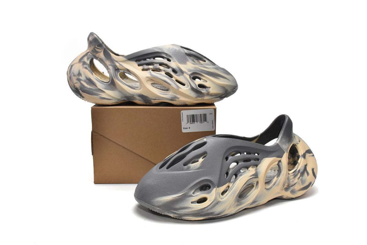 adidas Yeezy Foam Runner MXT Moon Grey GV7904