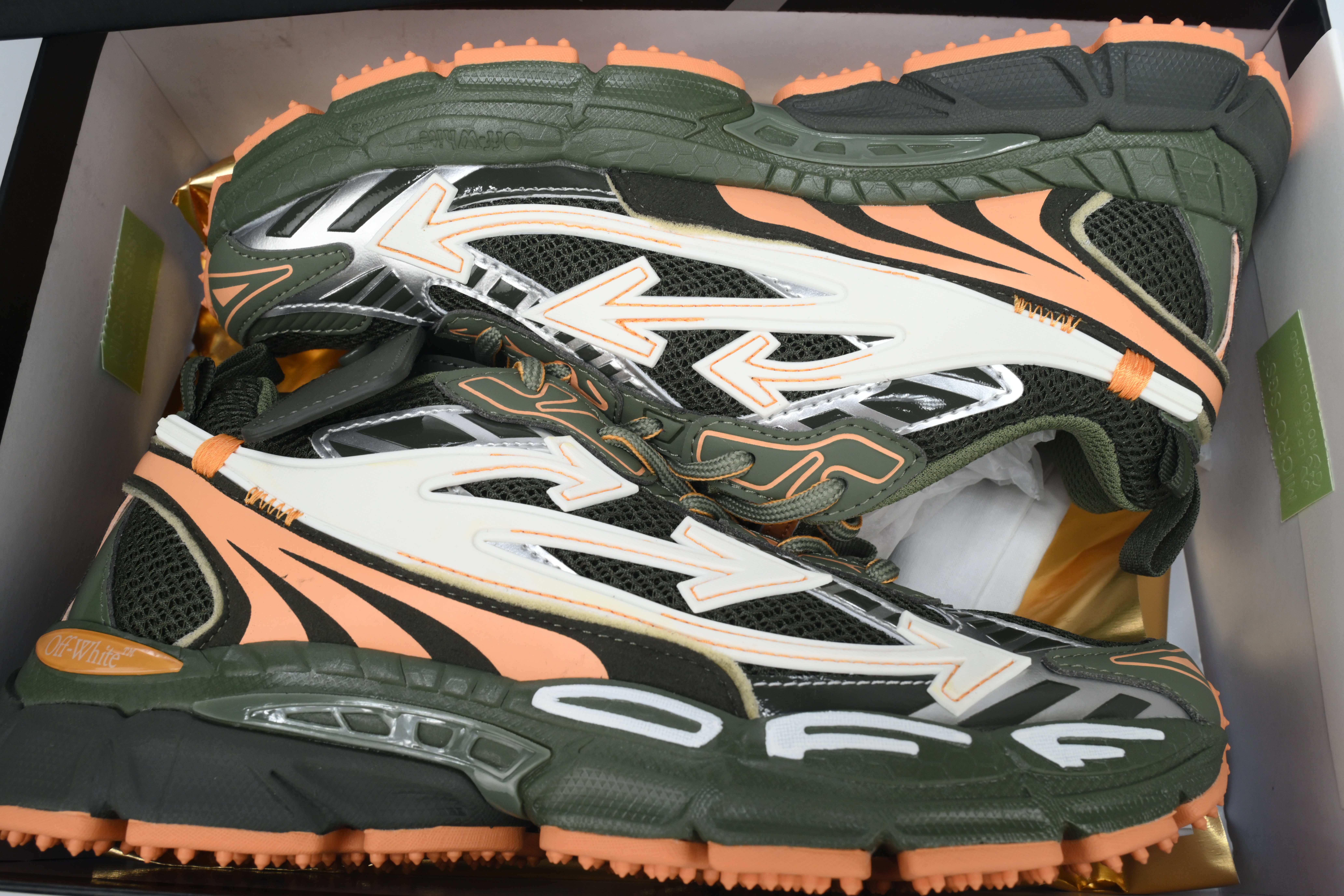 OFF-WHITE Be Right BacK Military Green