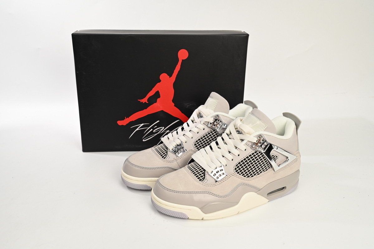 Air Jordan 4 WMNS Frozen Moments AQ9129-001