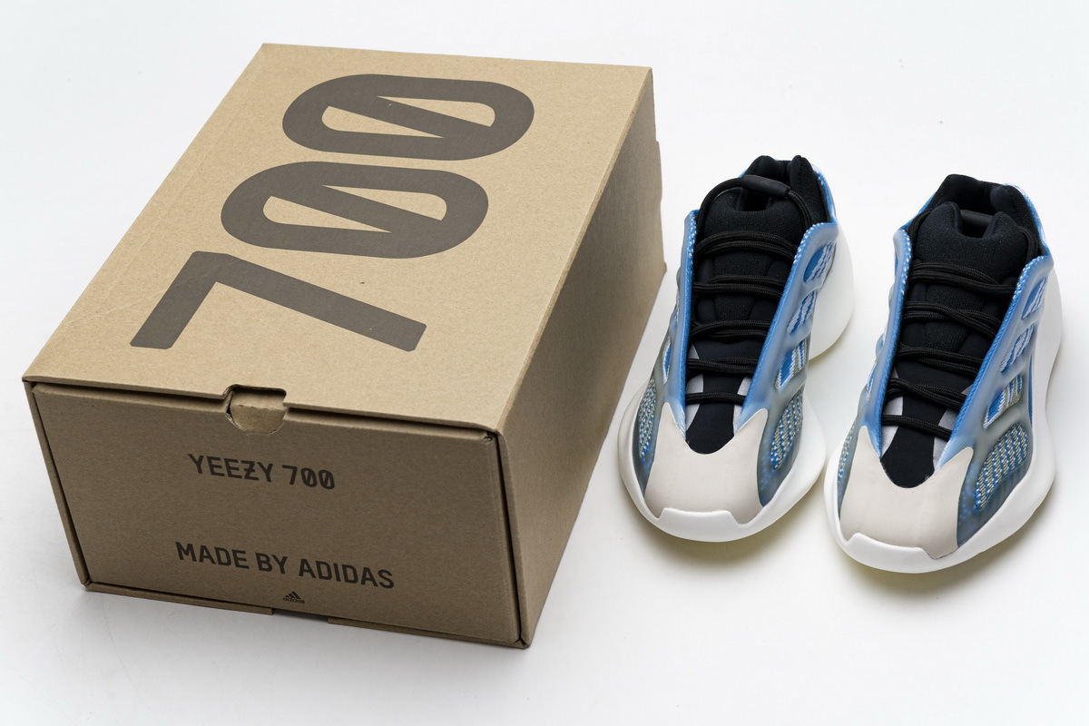 adidas Yeezy Boost 700 V3 Azareth G54850