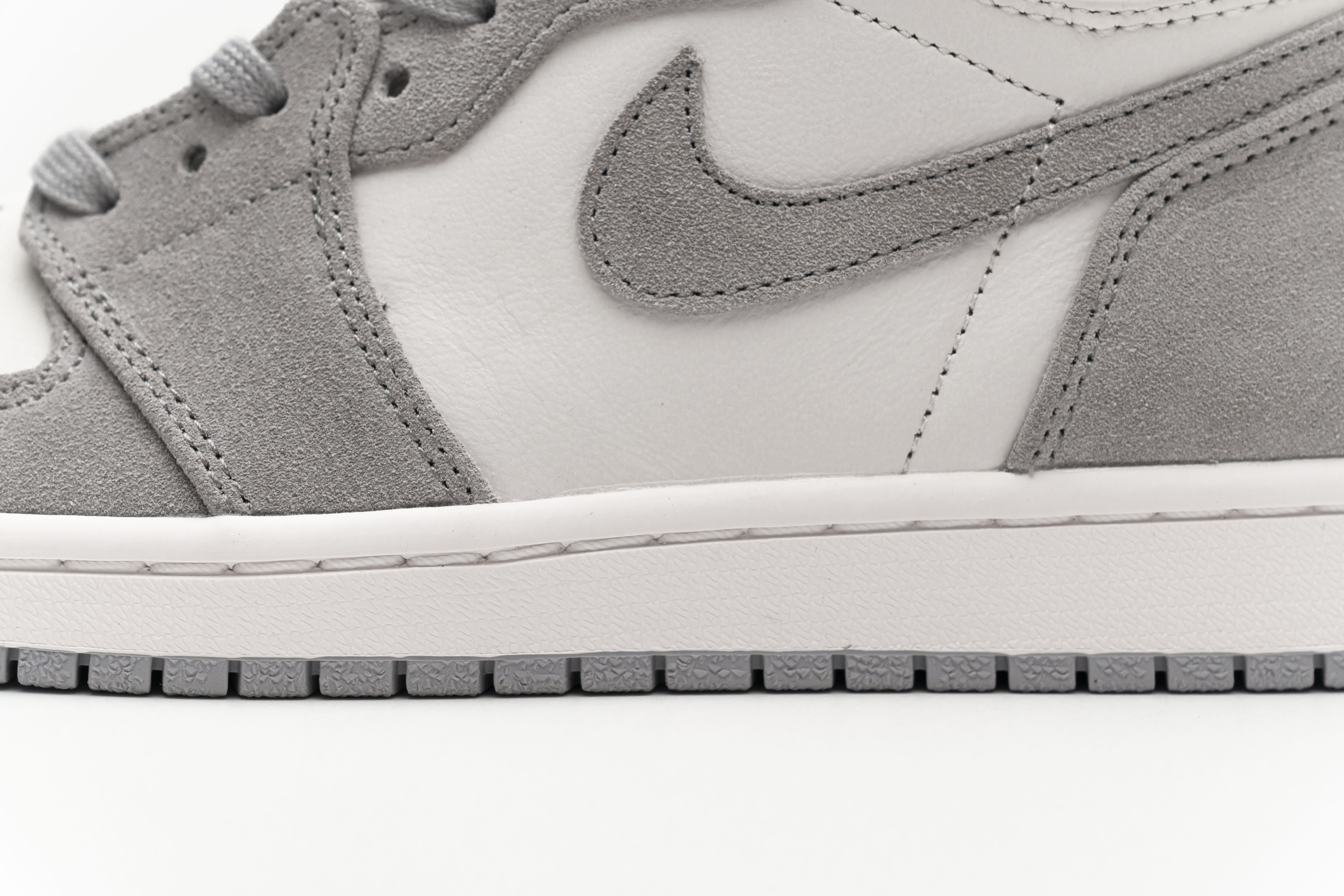 Jordan 1 Retro High Pale Ivory (Women's) AH7389-101