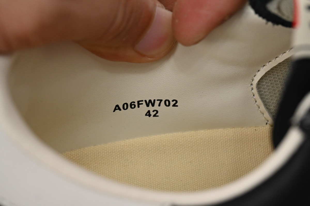 MAISON MIHARA YASUHIRO Blakey Black And Gold NO.701