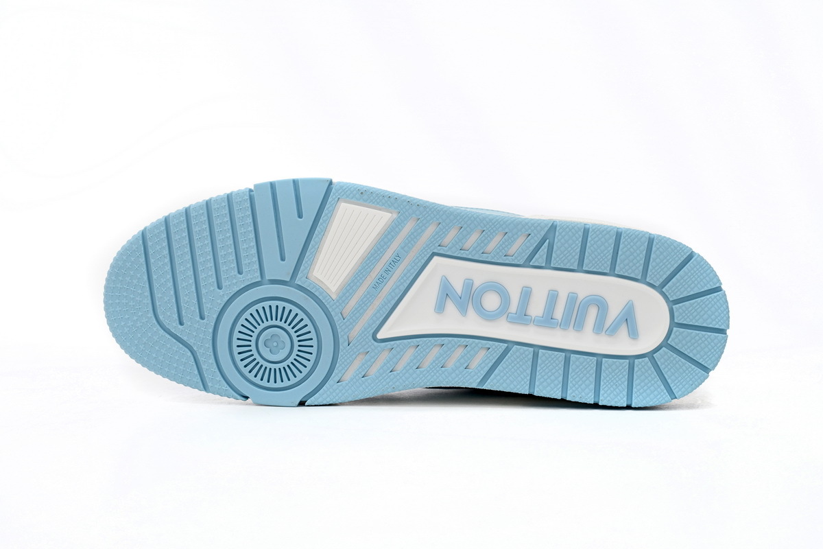 Louis Vuitton Trainer Baby Blue 1AAHSJ