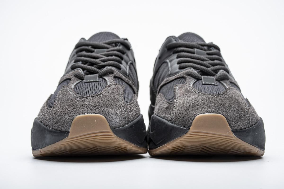 Yeezy Boost 700 Utility Black FV5304