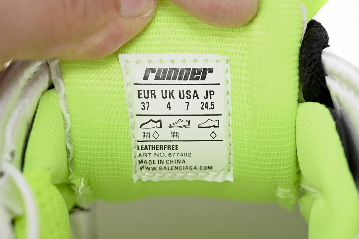 Balenciaga Runner Black white and Yellow 677402 W3RBP 1093