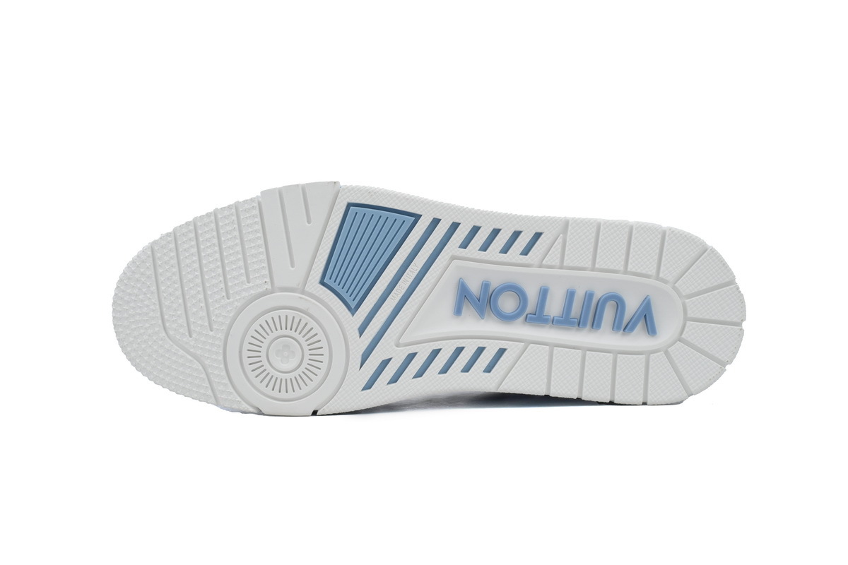 Louis Vuitton Trainer Sneaker In Blue