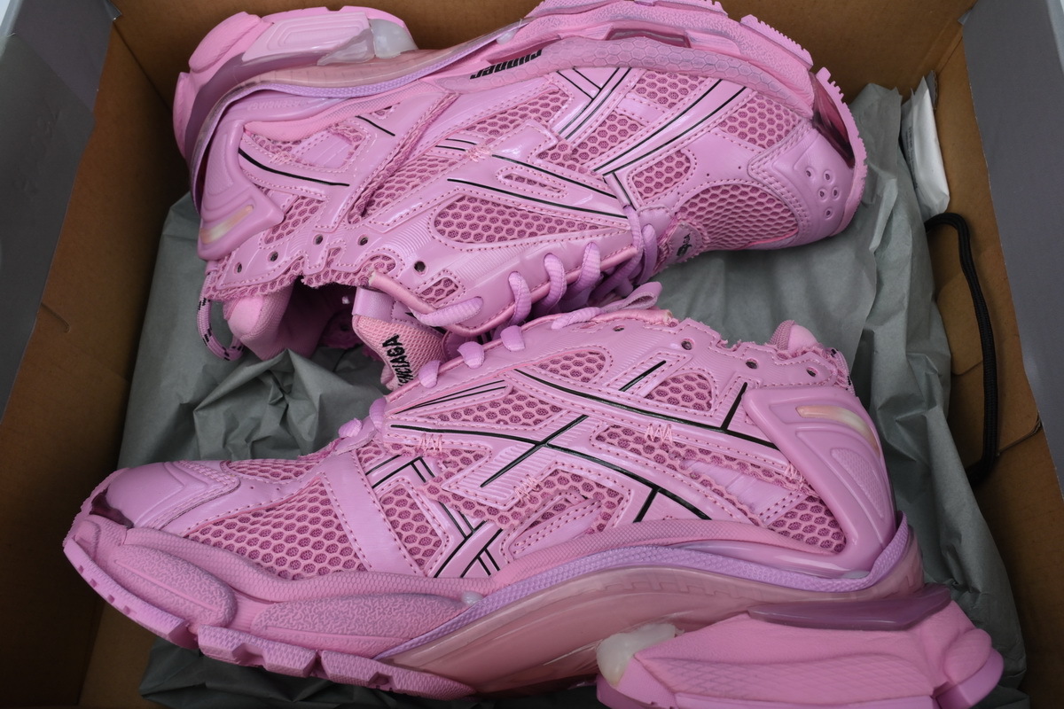 Balenciaga Runner Pink 677402 W3RB1 5000