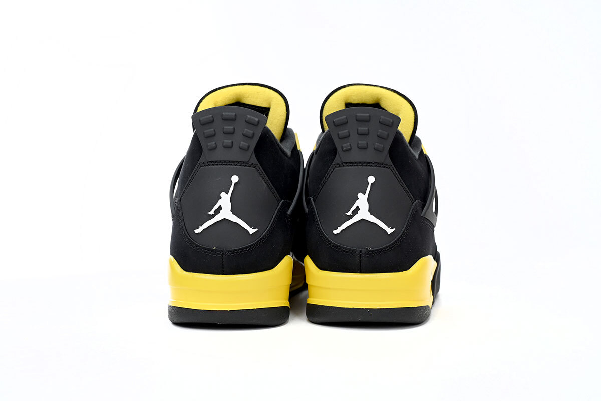 Air Jordan 4 Retro Thunder DH6927-017