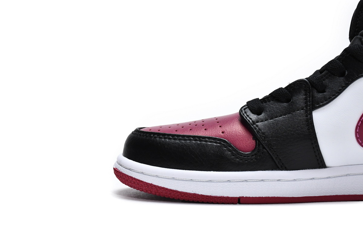 Jordan 1 Mid Bred Toe 554724-066