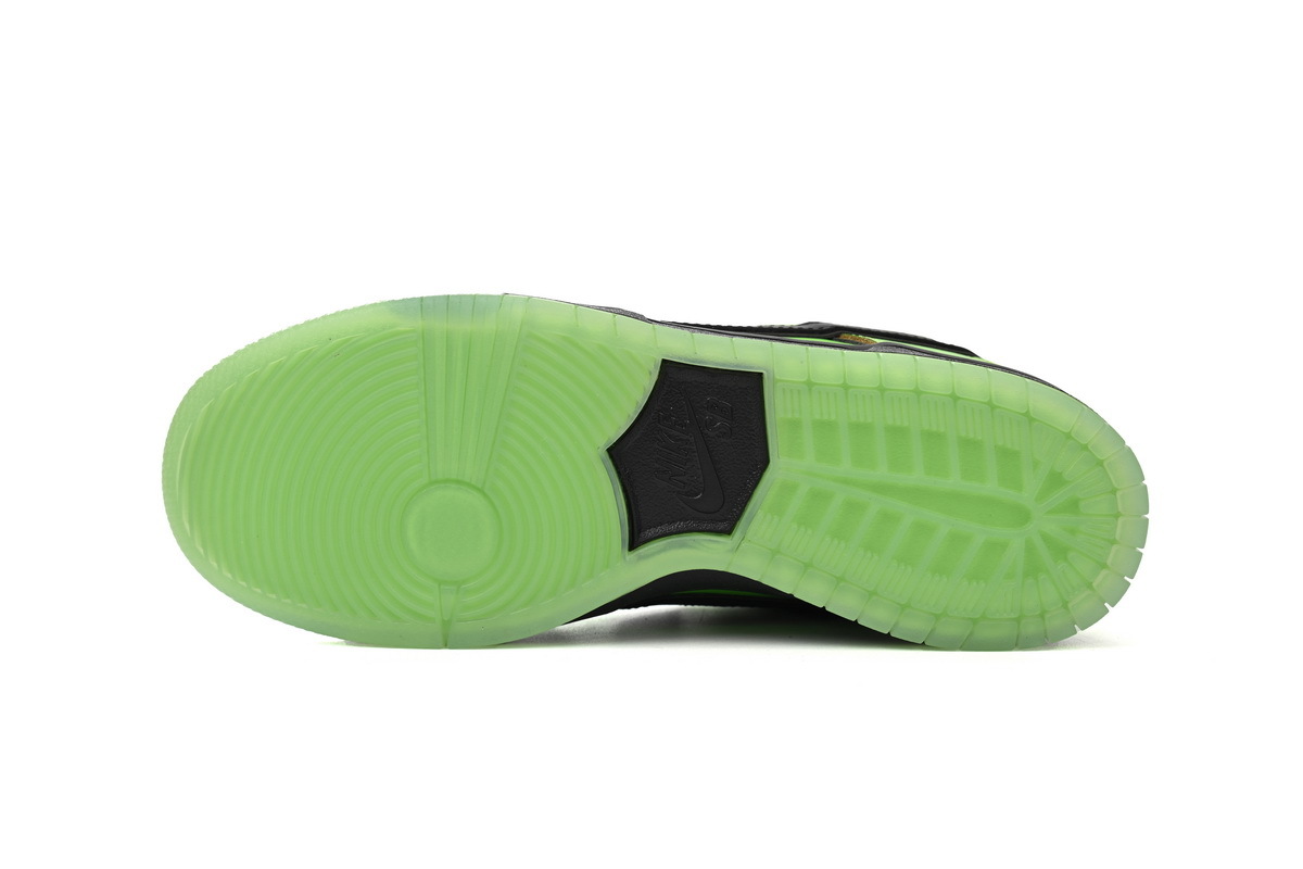 The Powerpuff Girls x Nike SB Dunk Low Buttercup FZ8319-300