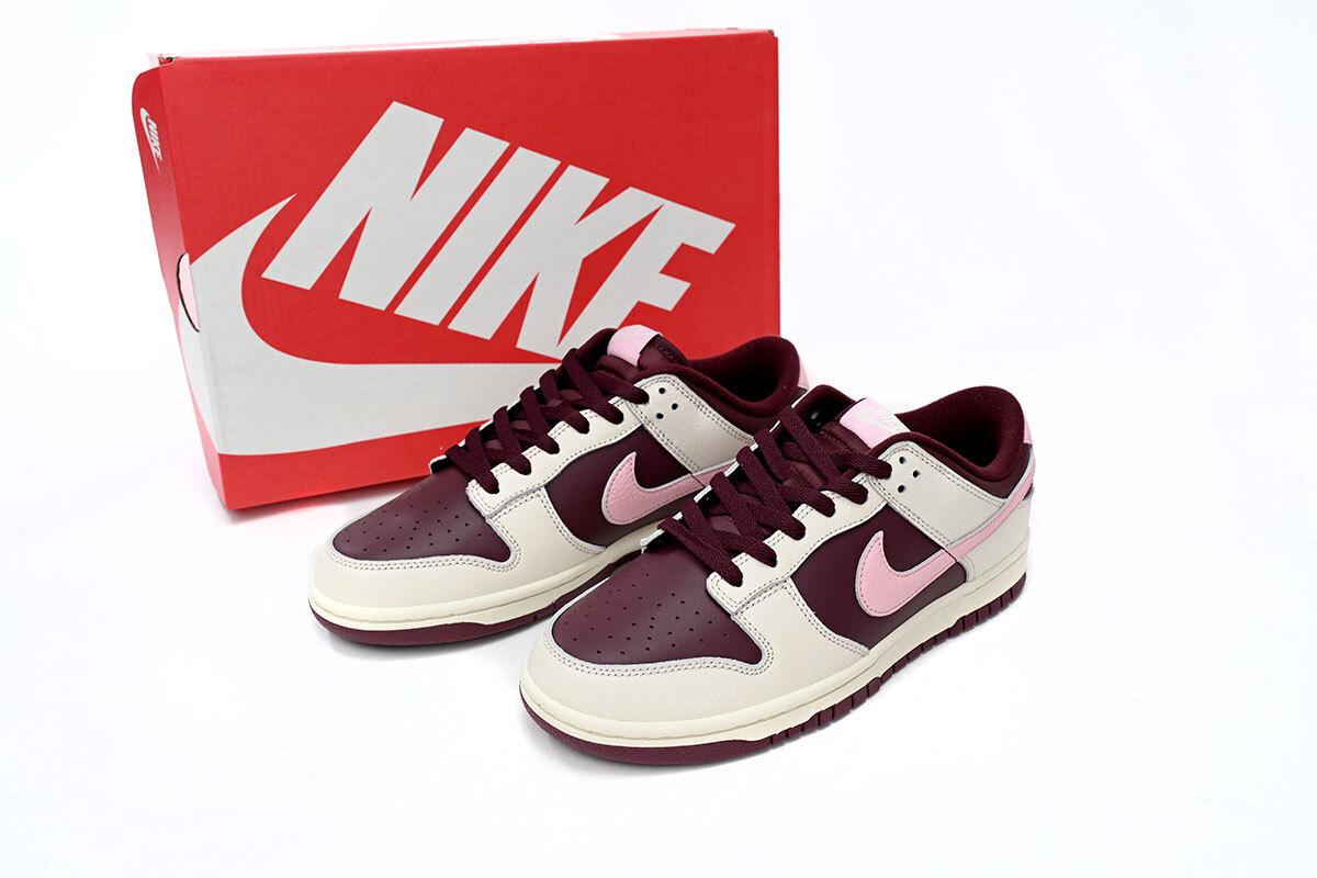 Nike Dunk Low Valentine's Day DR9705-100