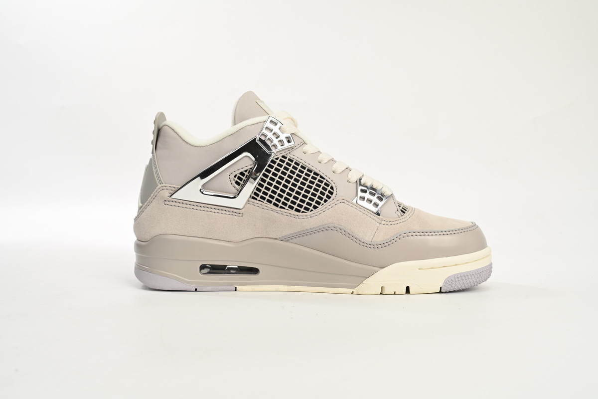 Air Jordan 4 WMNS Frozen Moments AQ9129-001