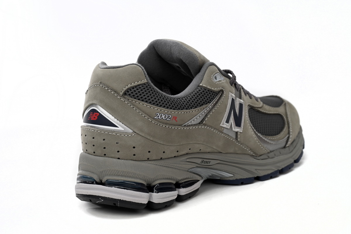 New Balance 2002R Light Grey M2002RA