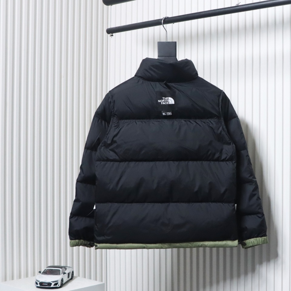 The North Face 1996 Retro 700 Fill Short Down Jacket Green