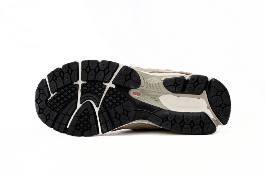 New Balance 2002R Protection Pack Driftwood M2002RDL