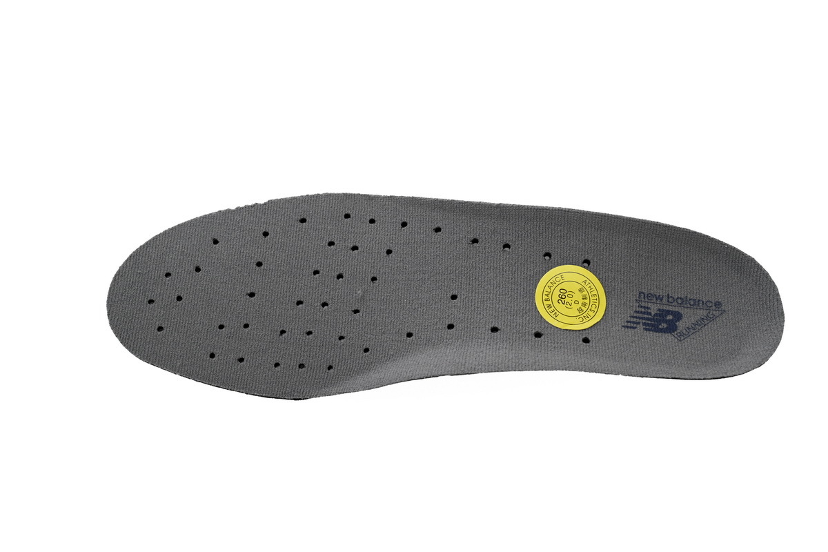 New Balance 2002R Light Grey M2002RA