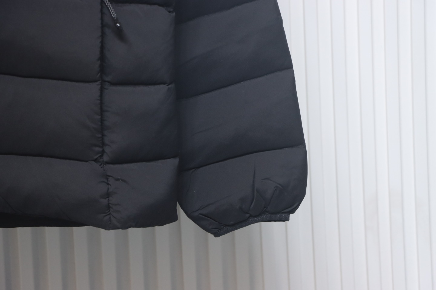 Moncler Ume Short Down Jacket Black