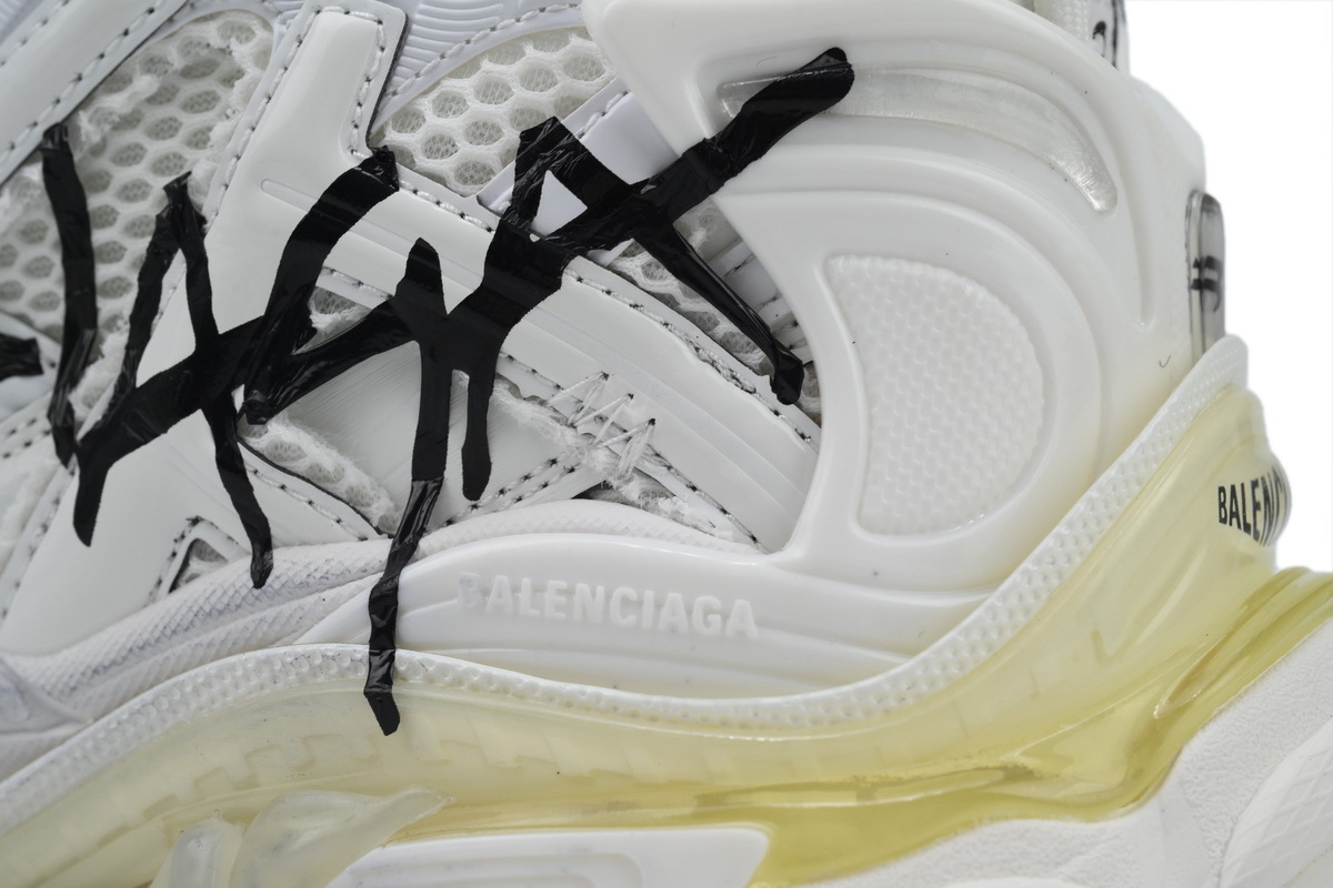 Balenciaga Runner White And Black Characters 677402 W3RBQ 9010