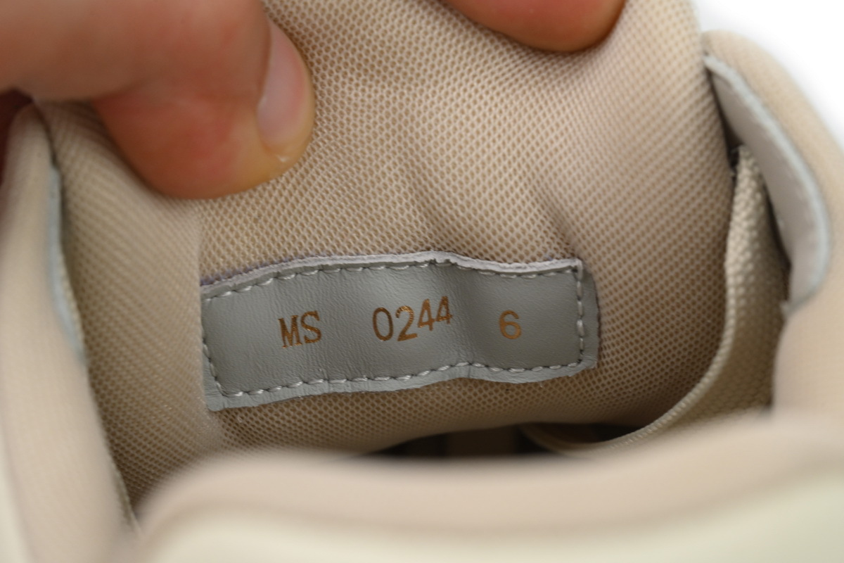 Louis Vuitton Trainer Monogram Flower Beige