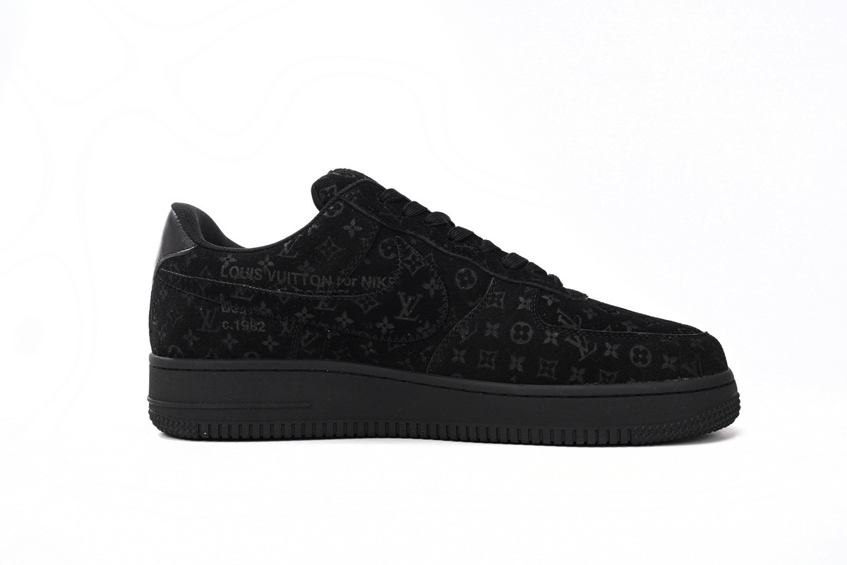 Louis Vuitton Nike Air Force 1 All Black 1A9VD7