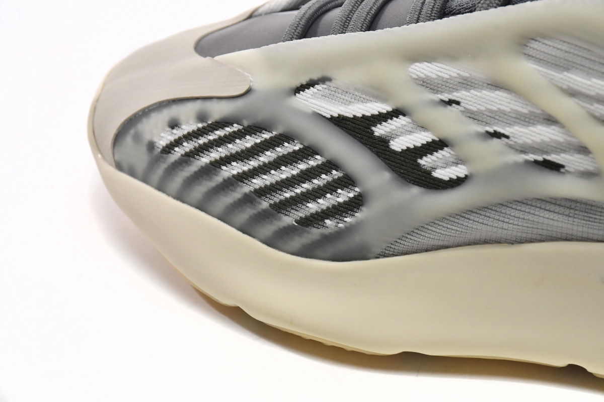 adidas Yeezy 700 V3 Fade Salt ID1674
