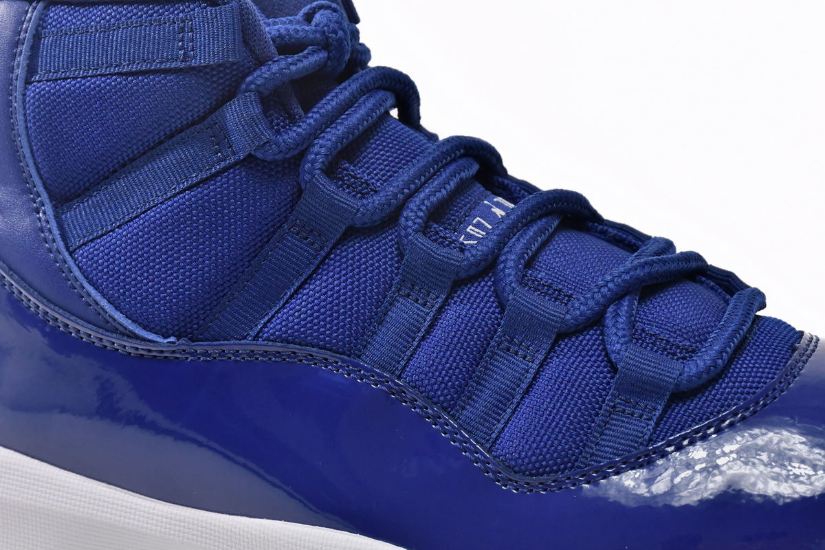 Air Jordan 11 Retro Midnight Blue AT7802-115