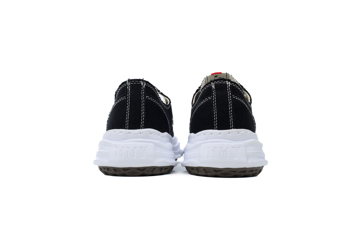 MIHARA YASUHIRO Black And White NO.777